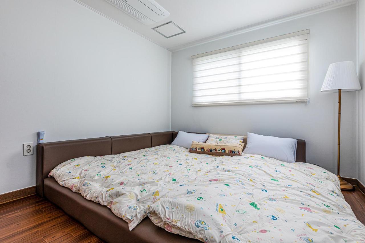 Haevichi Private Pension Seogwipo Exterior foto